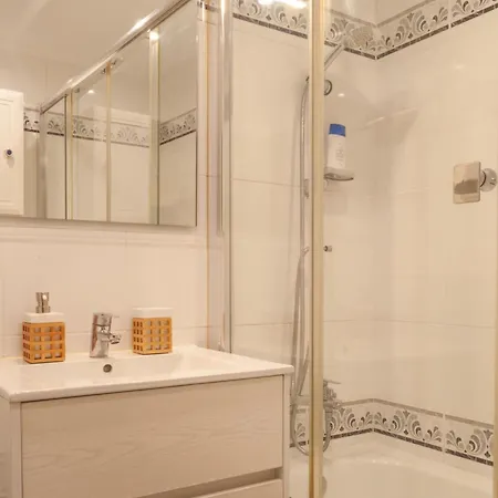 Av Leopoldo Alas 16 Apartment Gijon